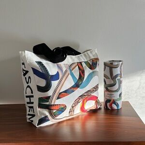 NWT Taschen Shopper Tote Cotton Canvas Snakes Colorway for Bookworms on the Go